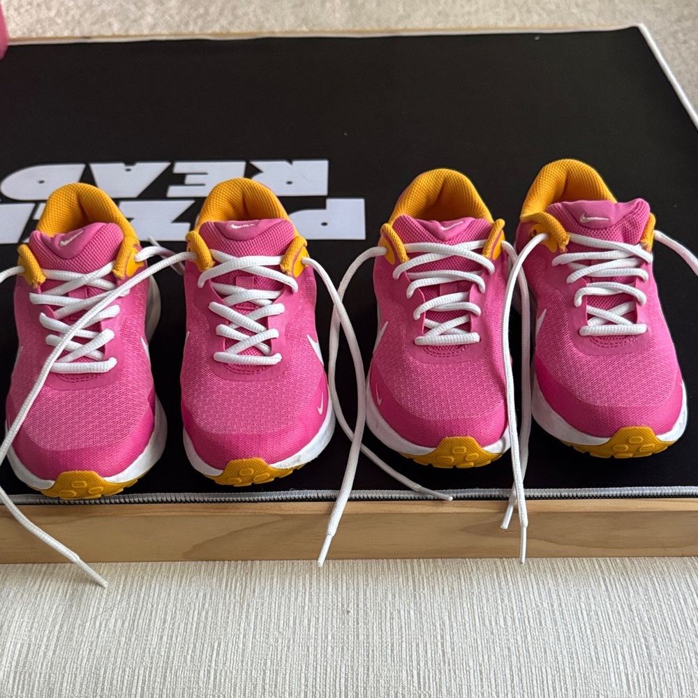 Girls “Nike Revolution 7” | 2.5Y | 2 pairs